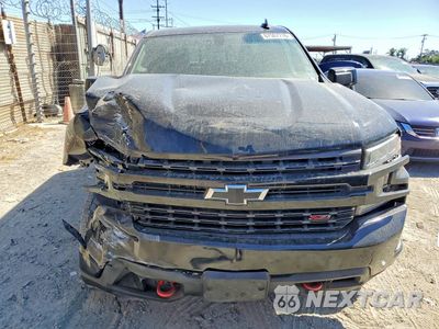 Piąte zdjęcie samochodu w środku: 2019 CHEVROLET SILVERADO K1500 LT TRAIL BOSS VIN:1GCPYFED1KZ249394 - miniatura