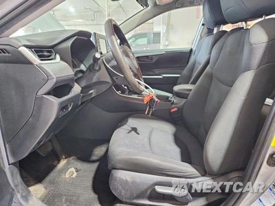 Zdjęcie 7 z 13 samochodu: 2019 TOYOTA RAV4 LE VIN:2T3F1RFV0KW029561 - miniatura