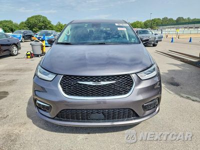 Piąte zdjęcie samochodu w środku: 2023 CHRYSLER PACIFICA TOURING L VIN:2C4RC1BG5PR546758 - miniatura
