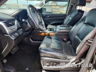 Zdjęcie 7 z 13 samochodu: 2017 CHEVROLET SUBURBAN C1500 PREMIER VIN:1GNSCJKC8HR275286 - miniatura