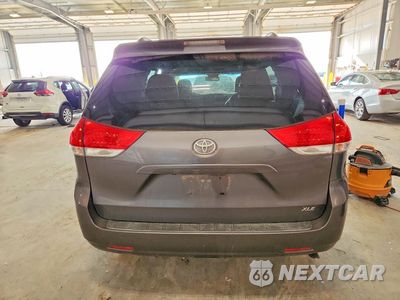Zdjęcie 6 z 14 samochodu: 2014 TOYOTA SIENNA XLE 8-PASSENGER VIN:5TDYK3DC9ES484077 - miniatura