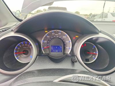 Zdjęcie 9 z 12 samochodu: 2009 HONDA FIT SPORT VIN:JHMGE88409S020741 - miniatura