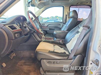 Zdjęcie 7 z 12 samochodu: 2013 CADILLAC ESCALADE HYBRID VIN:1GYS3EEJ0DR273434 - miniatura
