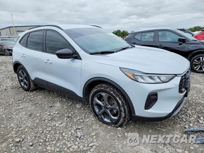 Czwarte zdjęcie samochodu z boku: 2025 FORD ESCAPE ST LINE VIN:1FMCU9MN0SUA78524 - miniatura