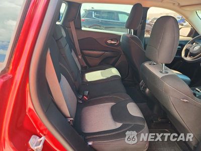 Zdjęcie 11 z 13 samochodu: 2016 JEEP CHEROKEE SPORT VIN:1C4PJLABXGW238328 - miniatura