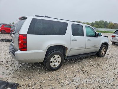 Trzecie zdjęcie samochodu z tyłu: 2014 CHEVROLET SUBURBAN K1500 LT VIN:1GNSKJE74ER148483 - miniatura