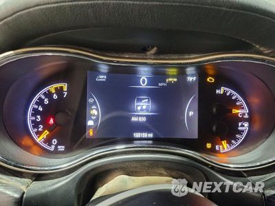 Zdjęcie 9 z 14 samochodu: 2015 JEEP GRAND CHEROKEE SUMMIT VIN:1C4RJFJT3FC861714 - miniatura