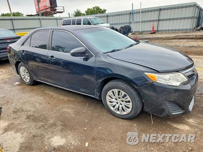 Czwarte zdjęcie samochodu z boku: 2013 TOYOTA CAMRY LE VIN:4T4BF1FK4DR327054 - miniatura