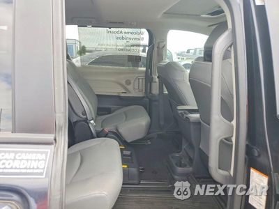 Zdjęcie 11 z 13 samochodu: 2024 TOYOTA SIENNA XLE VIN:5TDYRKEC9RS215605 - miniatura