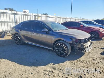Czwarte zdjęcie samochodu z boku: 2022 TOYOTA CAMRY LE VIN:4T1C31AK2NU580258 - miniatura