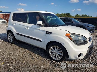 Czwarte zdjęcie samochodu z boku: 2013 KIA SOUL BASE VIN:KNDJT2A59D7576782 - miniatura