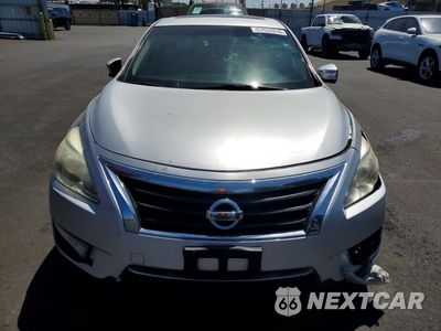 Piąte zdjęcie samochodu w środku: 2015 NISSAN ALTIMA 2.5 SV VIN:1N4AL3AP7FC595791 - miniatura