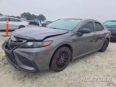 2024 TOYOTA CAMRY SE 4T1G11AKXRU863780 - główne zdjęcie licytacji z USA - miniatura