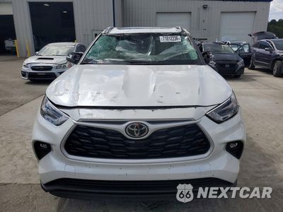 Piąte zdjęcie samochodu w środku: 2025 TOYOTA HIGHLANDER XLE VIN:5TDKDRAHXSS552689 - miniatura