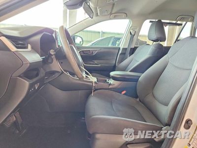 Zdjęcie 7 z 13 samochodu: 2019 TOYOTA RAV4 LE VIN:2T3H1RFV9KW049641 - miniatura
