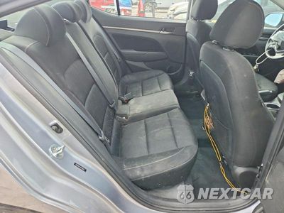 Zdjęcie 10 z 12 samochodu: 2017 HYUNDAI ELANTRA VALUE EDITION VIN:5NPD84LF1HH156872 - miniatura