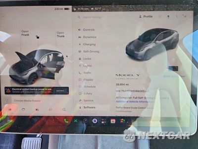 Zdjęcie 9 z 13 samochodu: 2024 TESLA MODEL Y VIN:7SAYGDED1RA313347 - miniatura