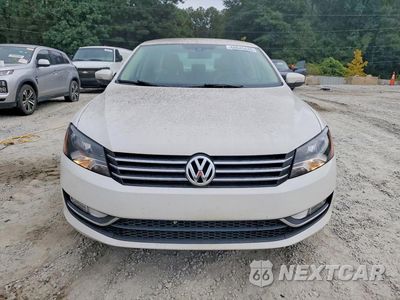 Piąte zdjęcie samochodu w środku: 2015 VOLKSWAGEN PASSAT VIN:1VWAS7A38FC112002 - miniatura