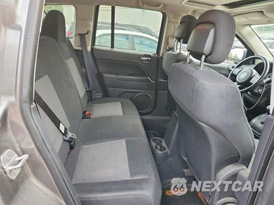 Zdjęcie 11 z 13 samochodu: 2012 JEEP COMPASS LATITUDE VIN:1C4NJDEB5CD514346 - miniatura