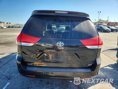 Zdjęcie 6 z 13 samochodu: 2013 TOYOTA SIENNA XLE 8-PASSENGER VIN:5TDYK3DC8DS304392 - miniatura