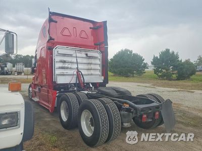 Drugie zdjęcie samochodu z przodu: 2016 FREIGHTLINER CASCADIA 125 SEMI TRUCK VIN:1FUJGLD53GLGT6844 - miniatura