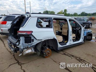 Trzecie zdjęcie samochodu z tyłu: 2025 JEEP GRAND CHEROKEE L LIMITED VIN:1C4RJKBGXS8730576 - miniatura