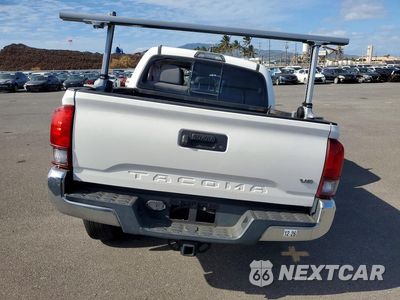 Zdjęcie 6 z 12 samochodu: 2019 TOYOTA TACOMA SR5 V6 VIN:3TMAZ5CN4KM082491 - miniatura
