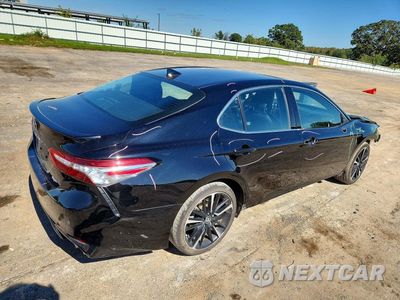 Trzecie zdjęcie samochodu z tyłu: 2019 TOYOTA CAMRY XSE VIN:4T1B61HK0KU298933 - miniatura