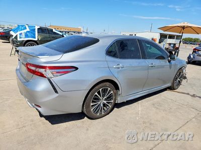 Trzecie zdjęcie samochodu z tyłu: 2019 TOYOTA CAMRY SE VIN:4T1B11HK2KU776123 - miniatura