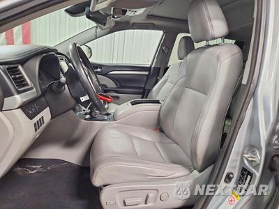 Zdjęcie 7 z 13 samochodu: 2017 TOYOTA HIGHLANDER XLE VIN:5TDJZRFH5HS380327 - miniatura