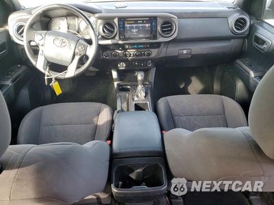 Zdjęcie 8 z 13 samochodu: 2017 TOYOTA TACOMA SR5 V6 VIN:5TFDZ5BN7HX017197 - miniatura