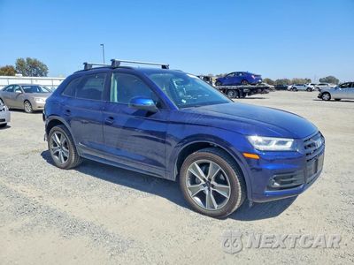 Czwarte zdjęcie samochodu z boku: 2020 AUDI Q5 PREMIUM PLUS VIN:WA1BNAFY3L2075341 - miniatura