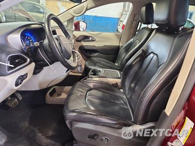 Zdjęcie 7 z 13 samochodu: 2022 CHRYSLER PACIFICA TOURING L VIN:2C4RC1BG9NR217915 - miniatura