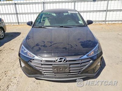 Piąte zdjęcie samochodu w środku: 2019 HYUNDAI ELANTRA VALUE EDITION VIN:5NPD84LF9KH460295 - miniatura