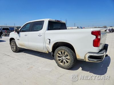 Drugie zdjęcie samochodu z przodu: 2021 CHEVROLET SILVERADO K1500 RST VIN:1GCUYEED5MZ176112 - miniatura