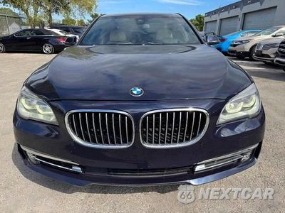 Piąte zdjęcie samochodu w środku: 2015 BMW 750 XI VIN:WBAYB6C5XFD965910 - miniatura