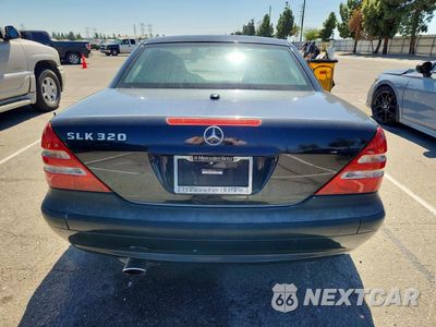 Zdjęcie 6 z 12 samochodu: 2003 MERCEDES-BENZ SLK 320 VIN:WDBKK65F43F276104 - miniatura