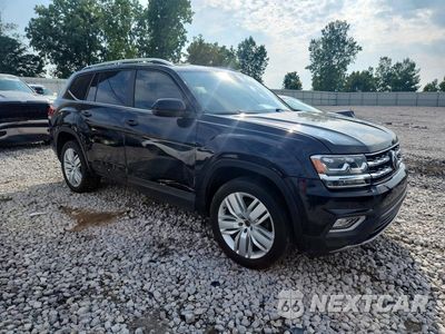 Czwarte zdjęcie samochodu z boku: 2019 VOLKSWAGEN ATLAS SE VIN:1V2WR2CA5KC565439 - miniatura