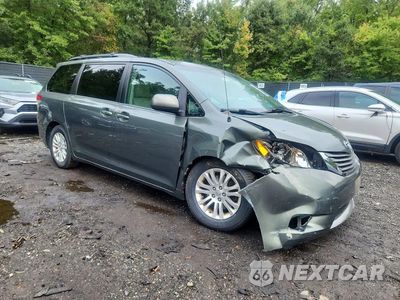 Czwarte zdjęcie samochodu z boku: 2013 TOYOTA SIENNA XLE 8-PASSENGER VIN:5TDYK3DC7DS382727 - miniatura