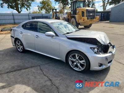 Czwarte zdjęcie samochodu z boku: 2009 LEXUS IS 250 BASE VIN:JTHBK262692090746 - miniatura