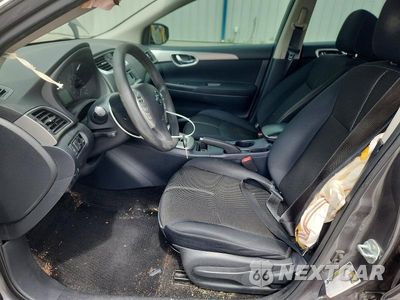 Zdjęcie 7 z 12 samochodu: 2015 NISSAN SENTRA S VIN:3N1AB7AP2FY351058 - miniatura