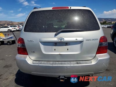 Zdjęcie 6 z 13 samochodu: 2004 TOYOTA HIGHLANDER BASE VIN:JTEDP21A340042325 - miniatura