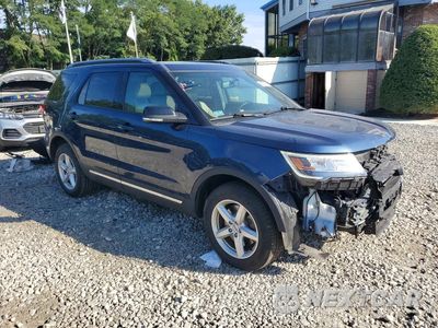 Czwarte zdjęcie samochodu z boku: 2017 FORD EXPLORER XLT VIN:1FM5K8D84HGD75144 - miniatura