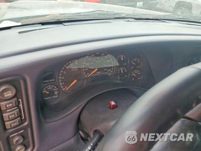 Zdjęcie 9 z 12 samochodu: 2002 CHEVROLET AVALANCHE K2500 VIN:3GNGK23G52G303360 - miniatura