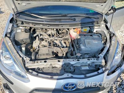 Zdjęcie 11 z 13 samochodu: 2017 TOYOTA PRIUS C FOUR VIN:JTDKDTB37H1591018 - miniatura