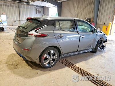 Trzecie zdjęcie samochodu z tyłu: 2021 NISSAN LEAF SV VIN:1N4AZ1CV8MC553707 - miniatura