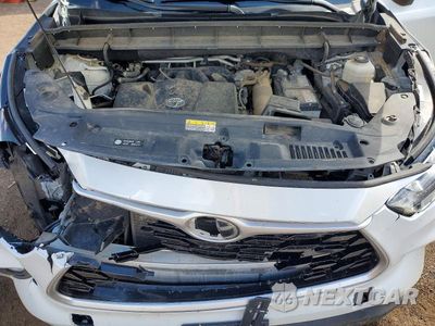Zdjęcie 12 z 13 samochodu: 2022 TOYOTA HIGHLANDER XLE VIN:5TDGZRBH6NS565580 - miniatura