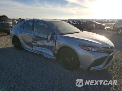 Czwarte zdjęcie samochodu z boku: 2021 TOYOTA CAMRY XSE VIN:4T1K31AK8MU549820 - miniatura