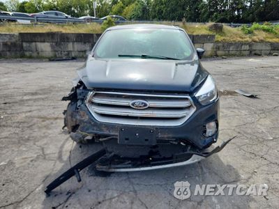 Piąte zdjęcie samochodu w środku: 2019 FORD ESCAPE SE VIN:1FMCU9GD2KUB32456 - miniatura