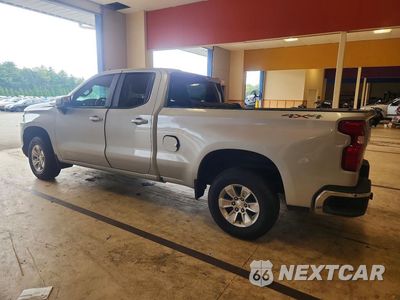 Drugie zdjęcie samochodu z przodu: 2020 CHEVROLET SILVERADO K1500 LT VIN:1GCRYDED8LZ287283 - miniatura